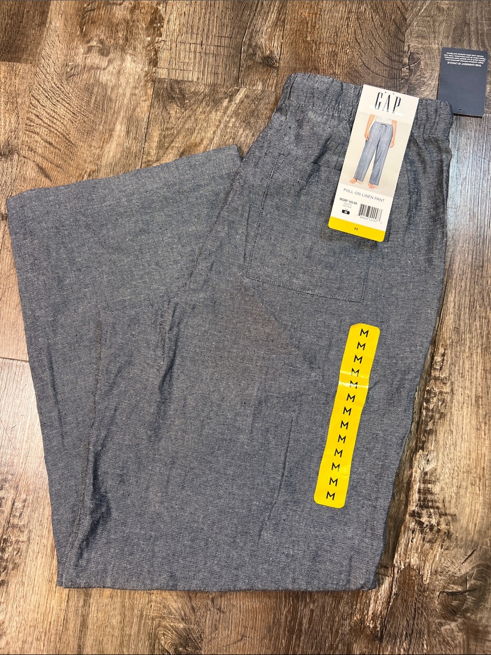 GAP women’s Gray Pull-On Chino-Style Pants